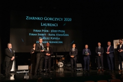 zg12